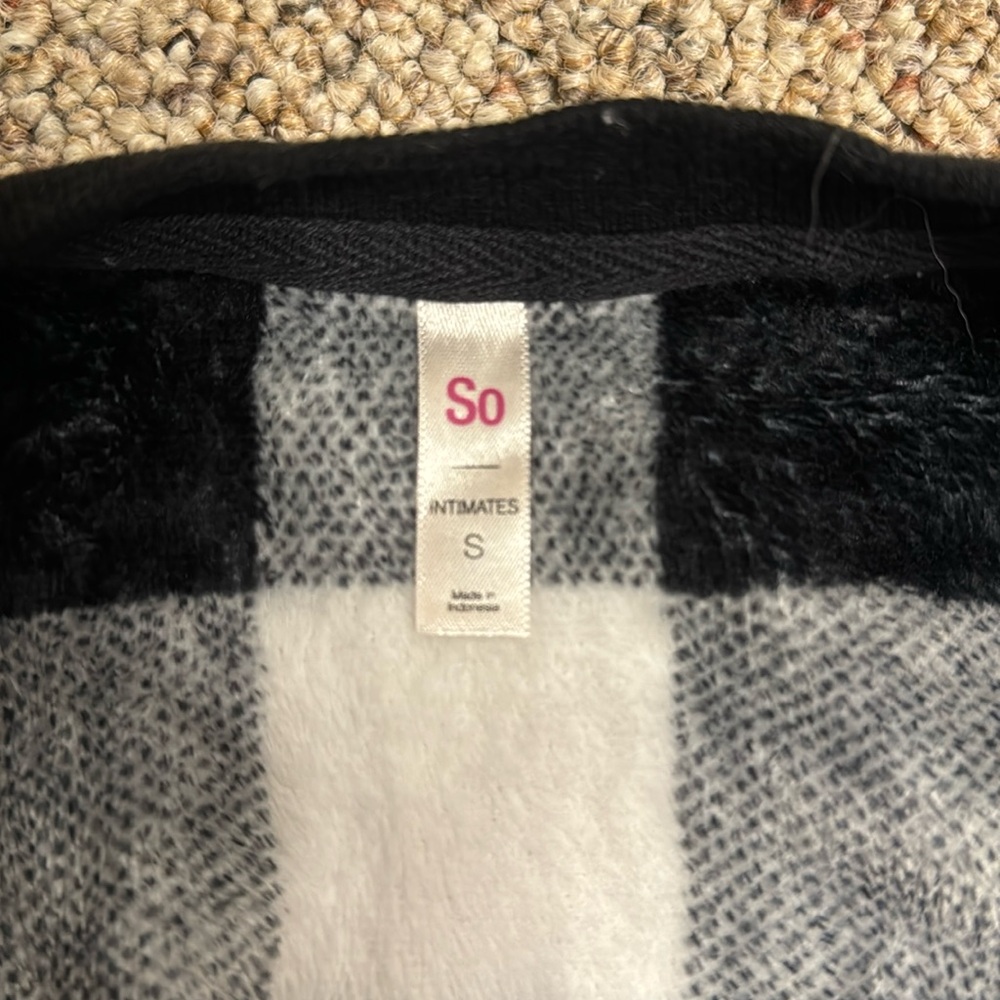 So Buffalo check fleece pajama jumpsuit in black and white - Picture 3 of 4